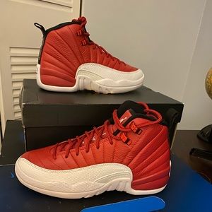 Jordan 12 Gym red